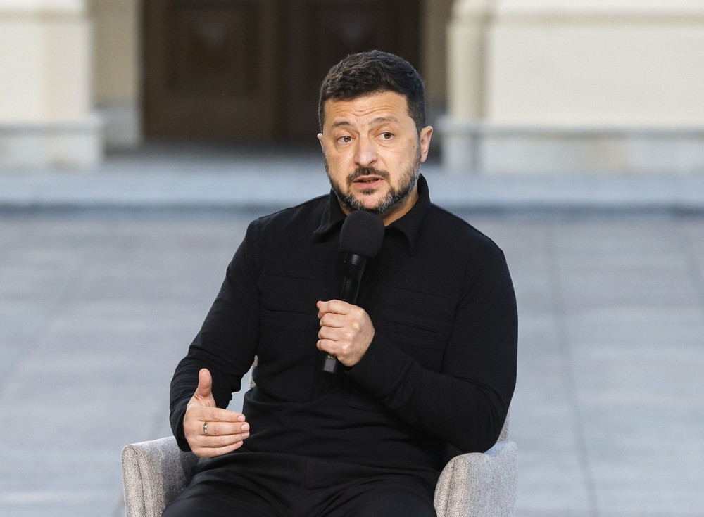 Βολοντίμιρ Ζελένσκι: δυσαρέσκεια για την καθυστέρηση εφαρμογής των «σχεδίων ανθεκτικότητας»