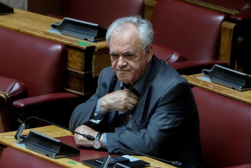 Οι αιχμές Δραγασάκη στον Τσίπρα και τα χαμόγελα σε ΣΥΡΙΖΑ - Νέα Αριστερά