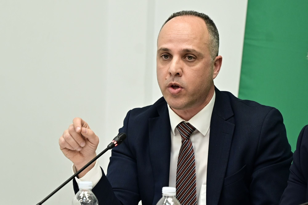 Ζαχαρίας Κεσσές: από συνήγορος, «εισαγγελέας» κατά της κυβέρνησης και «οπαδός» της ρητορικής μιντιακών συστημάτων