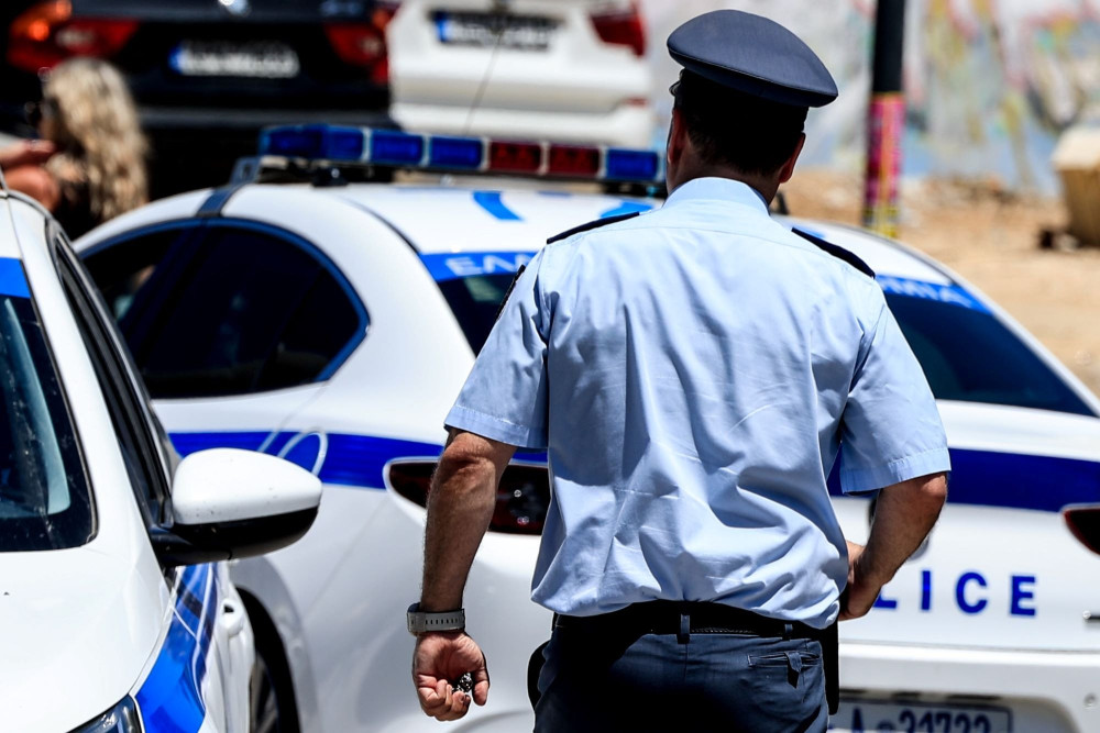 Πυροβολισμοί σε πολυκατοικία στο Παγκράτι - Συνελήφθησαν τρεις νεαροί