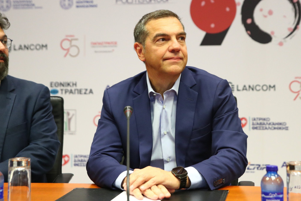 Το άγχος πίσω από τις δημοσκοπήσεις για την ΕΛ.Α.Σ. και το rebranding του Τσίπρα