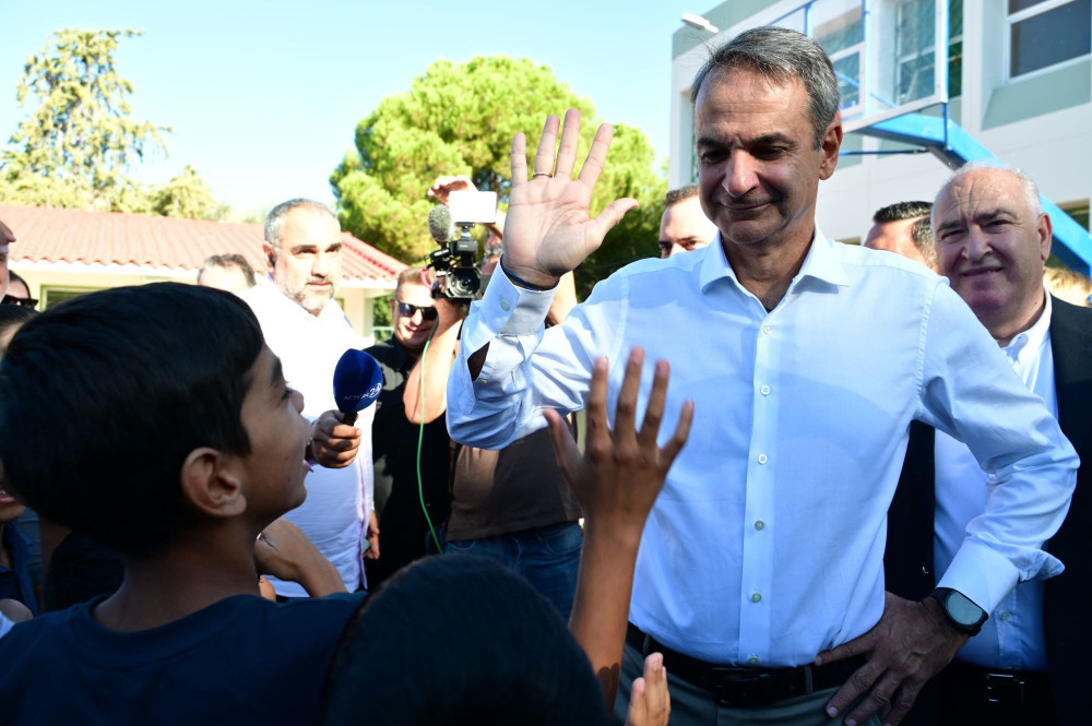 Μήνυμα Μητσοτάκη σε γονείς και παιδιά για το όριο των 15 ετών στα social media