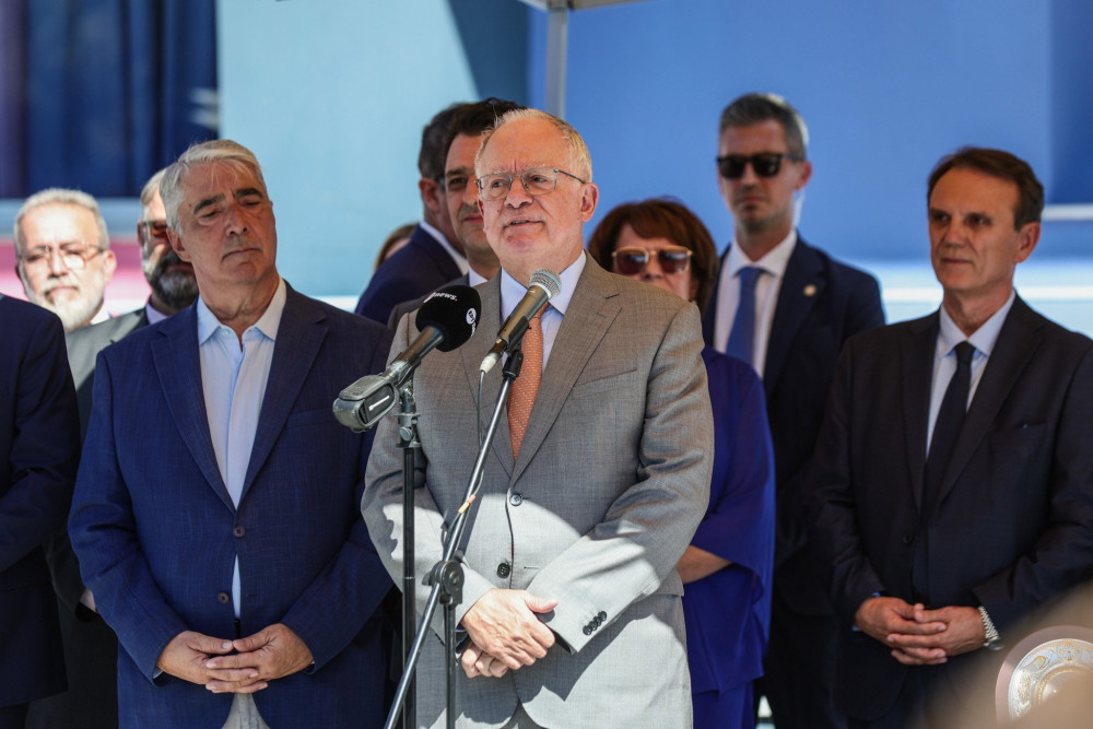 Σε αγιασμό σχολείου στην Κύμη ο Κωνσταντίνος Τασούλας - Όσα είπε στους μαθητές