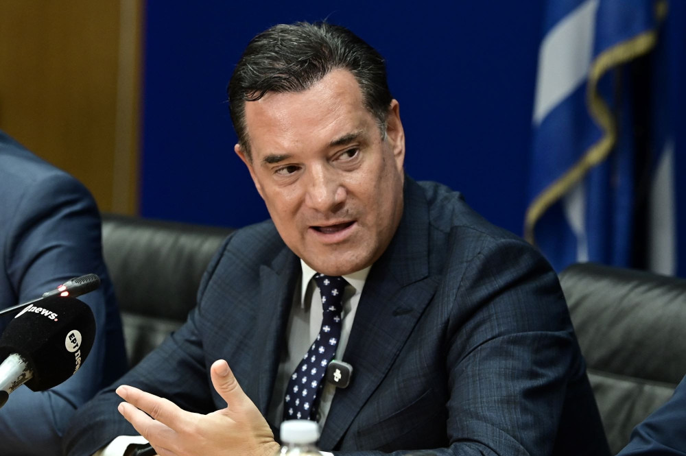 Άδωνις Γεωργιάδης για Αλέξη Τσίπρα: Τζάμπα τα λεφτά που ξόδεψε στους Γάλλους συμβούλους για το rebranding