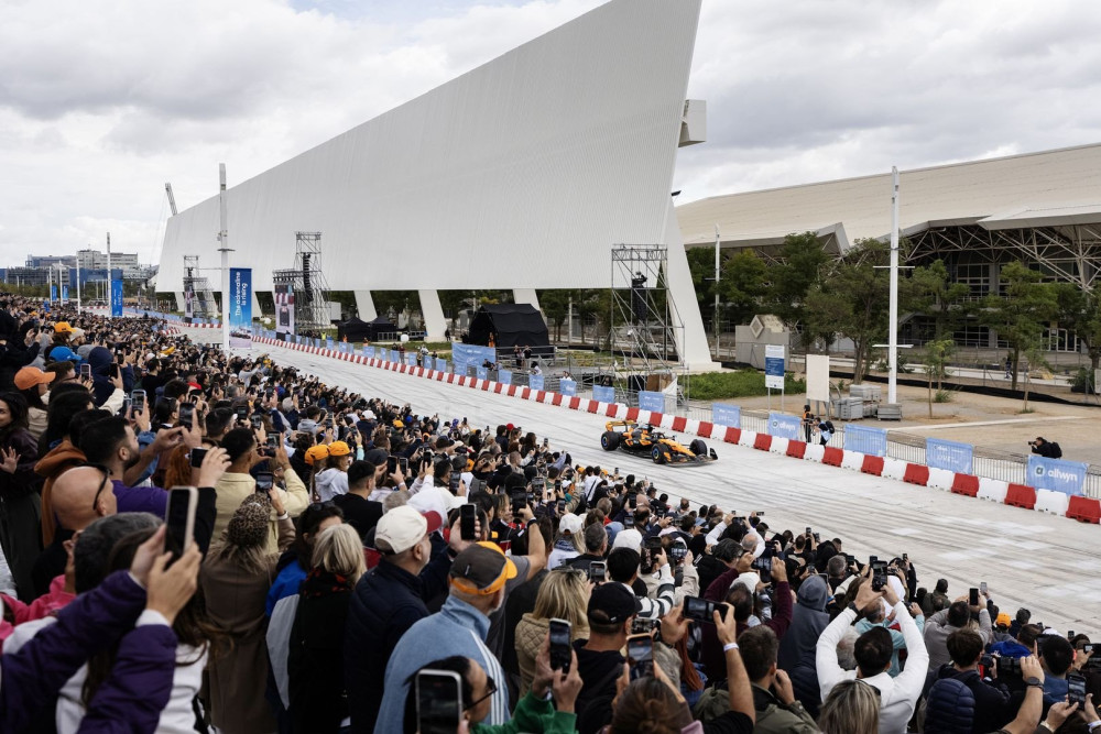 To «Allwyn x McLaren Racing: Live in Athens»  έφερε τη Formula 1 στην Ελλάδα