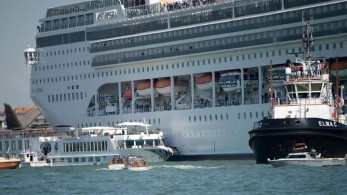 Βενετία: Τεράστιο κρουαζιερόπλοιο συγκρούστηκε με σκάφος (ΒΙΝΤΕΟ)