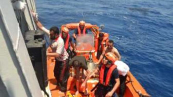 Οκτώ νεκροί σε νέο ναυάγιο στα ανοικτά της δυτικής Τουρκίας
