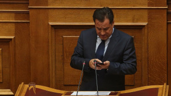 Βουλή: Ψηφοφορίες με… κινητά και τάμπλετ