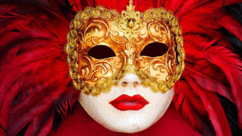Αντιπολίτευση bal masque