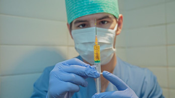 H ΕΕ θα πληρώσει για ενδεχόμενες παρενέργειες από το εμβόλιο της AstraZeneca