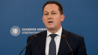Καταδικάζει η ΝΔ την επίθεση στο γραφείο Μηταράκη: «Η κυβέρνηση δεν πτοείται από τέτοιες επιθέσεις»
