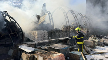 Η Ουκρανία χτύπησε το μεγαλύτερο ρωσικό διυλιστήριο που προμήθευε με καύσιμα τον στρατό (video)