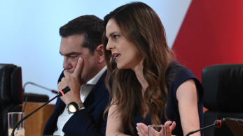 Στα… κάγκελα οι «νεοσύλλεκτοι» του Τσίπρα: οι πρώην σύντροφοι απειλούν τον ρόλο τους