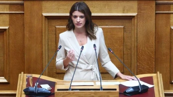 Και η Νοτοπούλου μέλος της ΕΛΑΣ - Η κόντρα με την Τσαπανίδου
