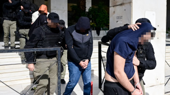Ελεύθεροι με περιοριστικούς όρους οι πέντε πρώτοι εμπλεκόμενοι στην υπόθεση της Pizza Fan