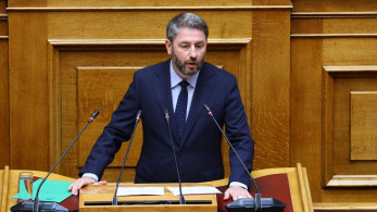 Η Κομισιόν, οι περιορισμοί για τους ανήλικους στα social media και ο Ανδρουλάκης