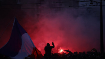 Προσαγωγές και συλλήψεις στη Γαλλία - Χημικά και πλαστικές σφαίρες στα Τίρανα (photo-video)