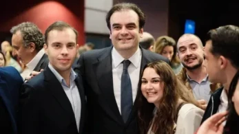 «Γαλάζια» κινητοποίηση για Πιερρακάκη και ντα Έμπολι