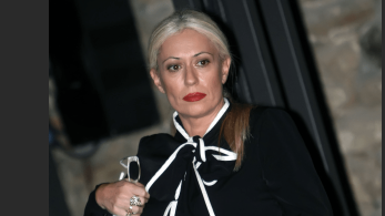 Μαρία Μπακοδήμου κατά του ηλικιακού ρατσισμού: Από πότε το να μεγαλώνεις είναι ελάττωμα;
