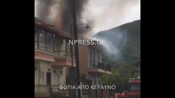 Ναύπακτος: Φωτιά σε σπίτι που «χτύπησε» κεραυνός (vids)