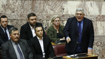 Με τον ΣΥΡΙΖΑ στη Βουλή, με τη ΝΔ στη φυλακή!
