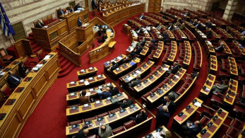 Ένταση στη βουλή για τη Δημόσια Διοίκηση