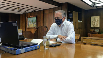 Κορωνοϊός: Τηλεδιάσκεψη Θεοδωρικάκου με Περιφερειάρχες και ΚΕΔΕ