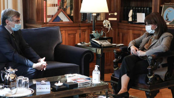 Συνάντηση Σακελλαροπούλου – Τσιόδρα: «Μόνος δρόμος η πιστή εφαρμογή των μέτρων»