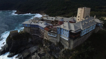 Άγιο Όρος: Νεκρός μοναχός από κορωνοϊό – Λουκέτο σε έξι μονές