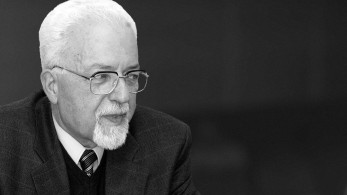Πολυετές πρόγραμμα ανασυγκρότησης της οικονομίας και «επούλωσης» των «πληγών»