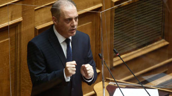 “Χαστούκια” από Μενδώνη και Βούτση στον “ψεκασμένο”Βελόπουλο
