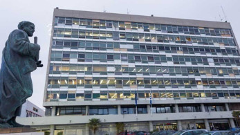 “Η σύζυγός μου δέχτηκε παρενόχληση από το συνταξιούχο καθηγητή μπροστά μου”