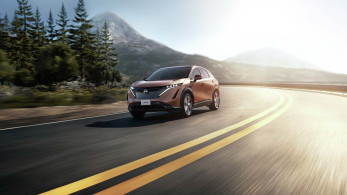 Οι πρώτες οδηγικές δοκιμές του Nissan ARIYA στην Ιαπωνία