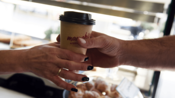 H ανατροπή της ανατροπής για take away: Κανονικά η παραλαβή από το μαγαζί