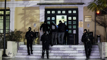 Σαράκης: Από τους κουκουλοφόρους της Novartis στον “Ινδιάνο” της Ν. Σμύρνης