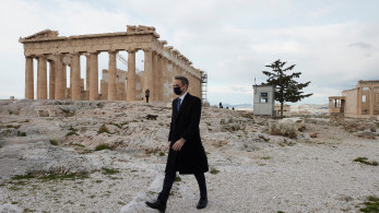 Η έπαρση της σημαίας στον Ιερό Βράχο μέσα από 20+1 εικόνες