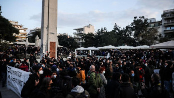 Η κρυφή γοητεία των πλατειών στις μάζες