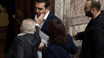 Ο Τσίπρας “σχεδιάζει” πλατείες νεο-αγανακτισμένων
