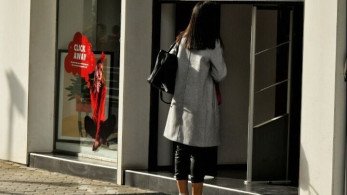 Πότε θα σταματήσουν τα SMS στο 13033; Τι εξηγεί ο Γιώργος Γεωργαντάς