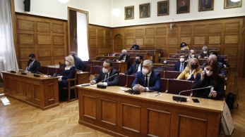 Με το… αριστερό στην Προανακριτική: Προς σύρραξη στη Βουλή