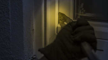 Διαρρήκτης για κλάματα: Αποκοιμήθηκε εν ώρα …εργασίας