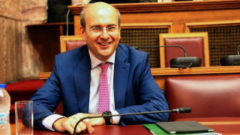 Χατζηδάκης: Εμείς προστατεύουμε τον εργαζόμενο, ο ΣΥΡΙΖΑ τα fake news
