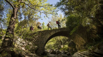 Τα μονοπάτια «Apollo Trails» τονώνουν την τοπική οικονομία