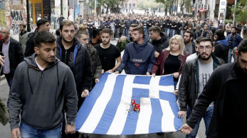 Πολυτεχνείο: Προηγείται η σημαία, ξεκίνησε η πορεία (pics & vid)
