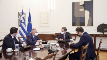 Συνάντηση Μητσοτάκη με τον Αβέρωφ Νεοφύτου