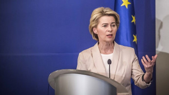 ΕΕ: “Έτοιμη να συζητήσει” άρση της πατέντας για τα εμβόλια