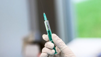 Τι αποφασίζουν οι χώρες για τα εμβόλια AstraZeneca και J&J