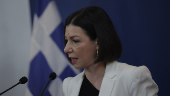 Η Αριστοτελία Πελώνη αποχαιρετά τον Μίμη Παπαναγιώτου
