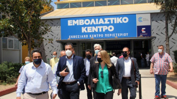 Επίσκεψη Στεργίου στο Περιστέρι: “Η ζωή μας βρίσκει τους ρυθμούς της”