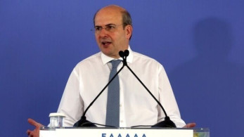 Χατζηδάκης με τα παιδιά του “Ερμή” στη δράση «Δωρίζω ένα φυτό που καλλιέργησα με αγάπη»